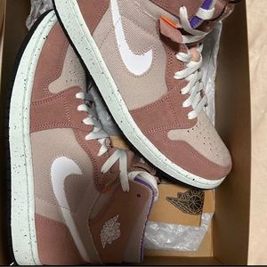 Size 9.5. Air Jordan 1 CMFT Zoom Fossil Stone